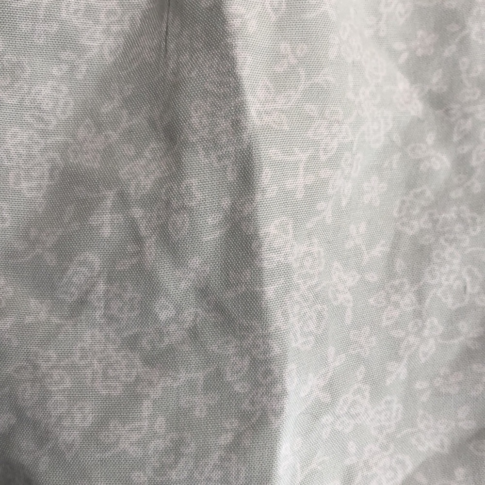 Beautiful retro button down - Picture 2 of 4